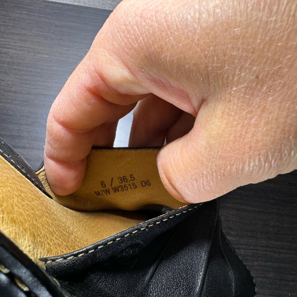 Born Black Leather Open Toe Mules Comfy Wedge Heels Size 6 - Picture 11 of 11